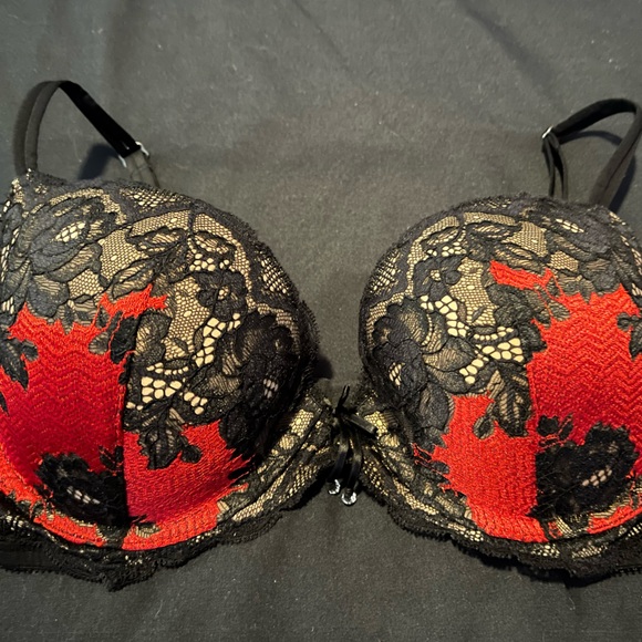 VICTORIA’S SECRET🖤 Bra - Picture 2 of 6